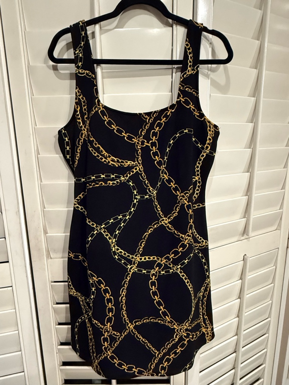 Black Chain-Print Sleeveless Sheath Dress